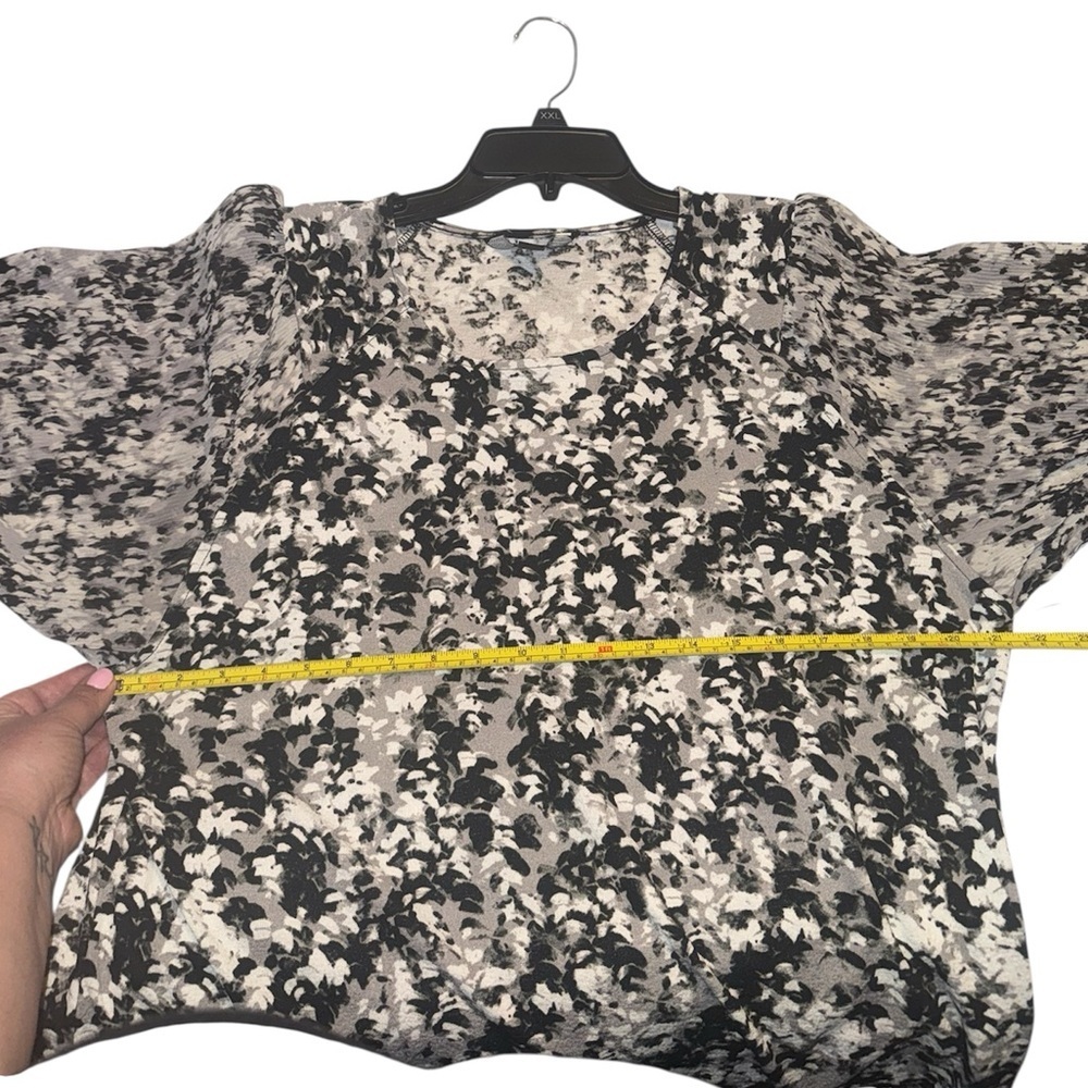 Simply Vera Vera Wang Black, White & Gray Floral Blouse Size XXL Women’s Top - Picture 15 of 15